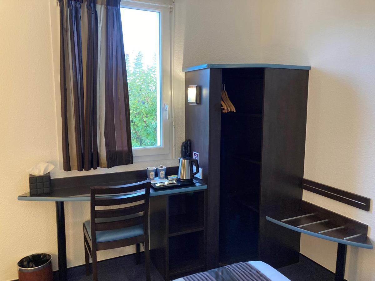 Kyriad Dol-De-Bretagne Habitación foto